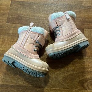 Cat & Jack snow boots toddler size 6